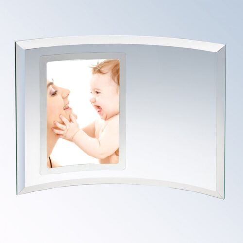 Topmost G46SE - 8" x 11", Photo 6" x 4" Curved Glass Picture Frame G46SE G46SE - 8" x 11", Photo 6" x 4" Curved Glass Picture Frame Thumbnail